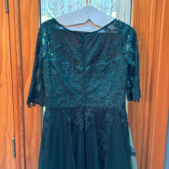 Lafemme formal dress, worn once, hem to 5’4 - Picture 5 of 8